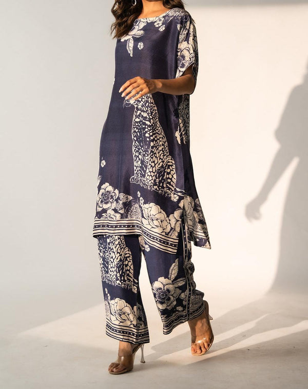 Blue Tiger Floral Garden  Printed Silk Batwing Sleeve Kurta