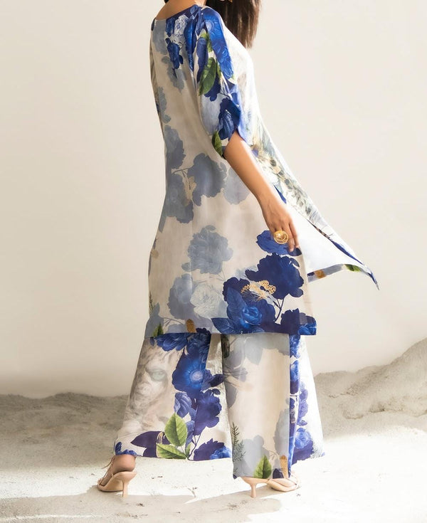 Blue Floral Garden Printed Silk Batwing Sleeve Kurta