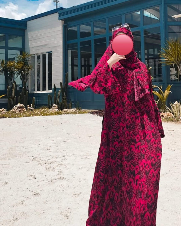 Limyna Abaya