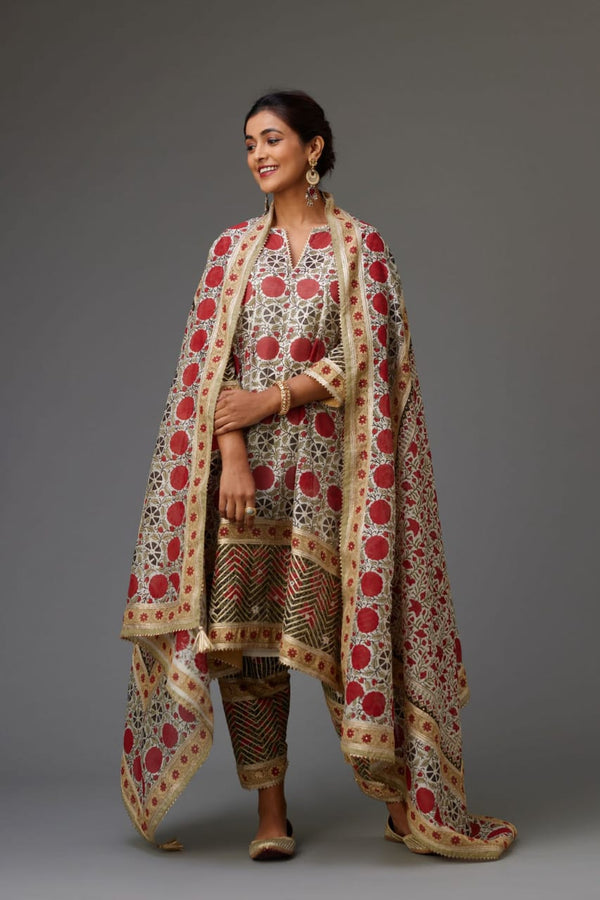 Mughal Design HEC-0008