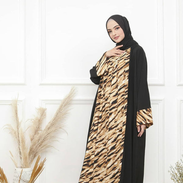 Zebra Abaya HAC_0176